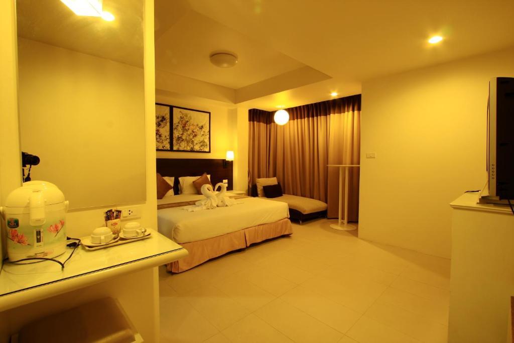 Hotel @ White Patong Zimmer foto